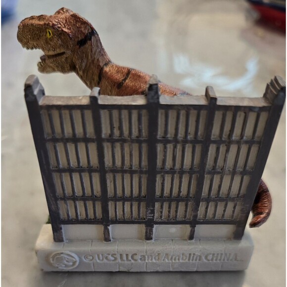 Jurassic Park Dinosaur Aquarium Fish Tank Ornament Decor 3.5"W x 3.5"H - Picture 4 of 6